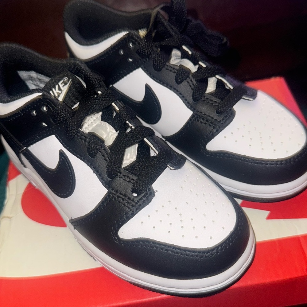 Nike dunk low size 12 black, and white kids